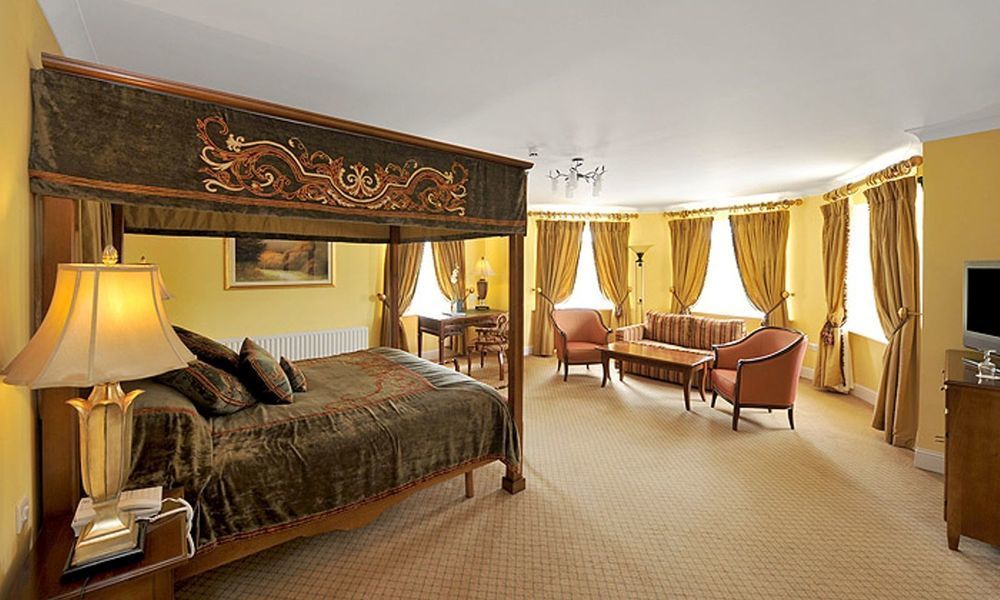 Bloomfield House Hotel, Leisure Club & Spa Мълингар Екстериор снимка